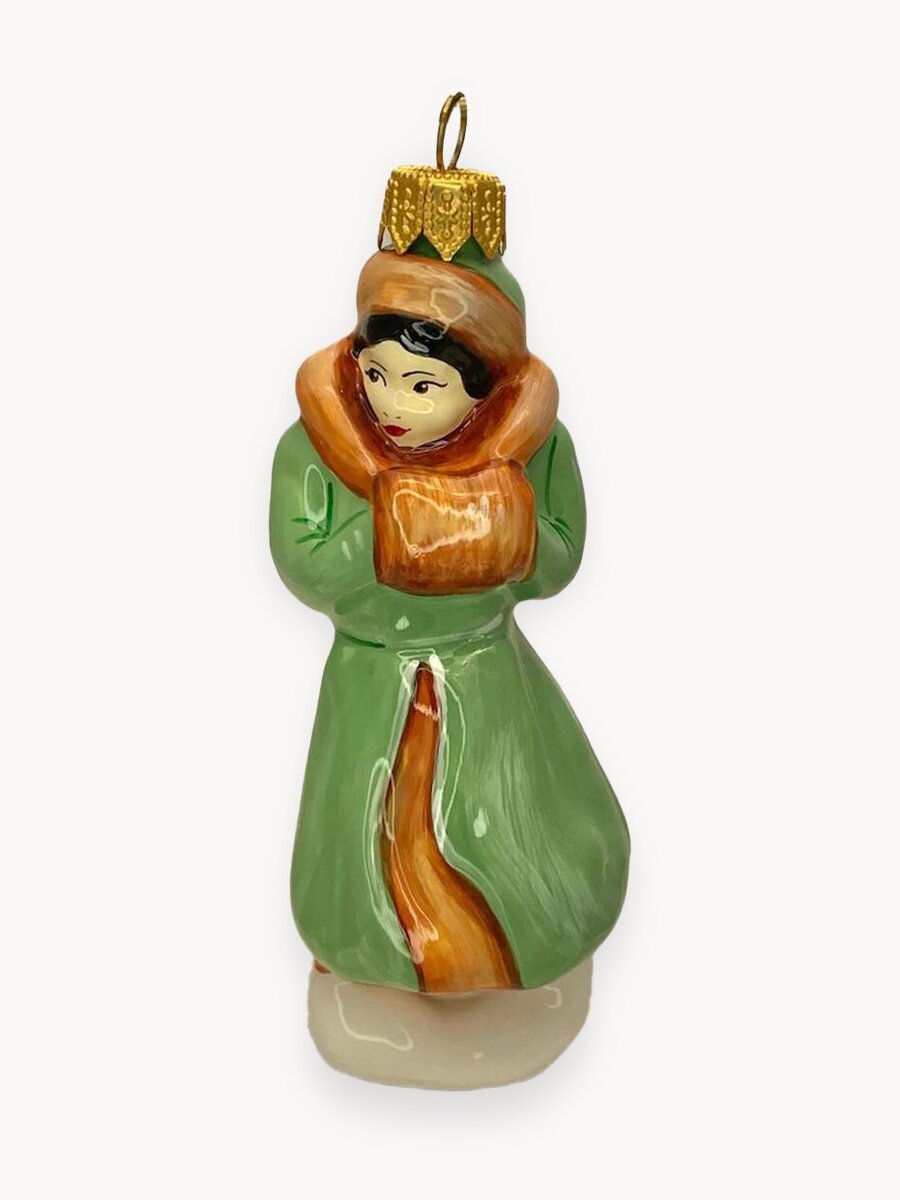 Елочная игрушка Девочка в оливковом пальто (Бэль)