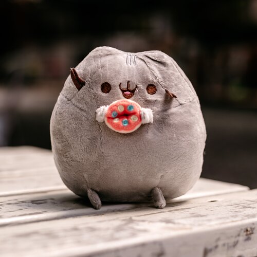 Мягкая игрушка Пушин с пончиком 797₽