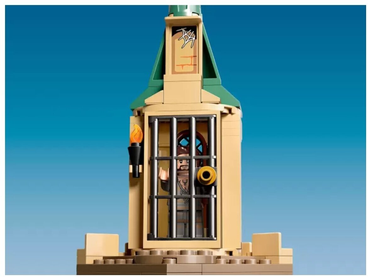 Конструктор LEGO Harry Potter "Двор Хогвартса: спасение Сириуса" 76401 - фото №11