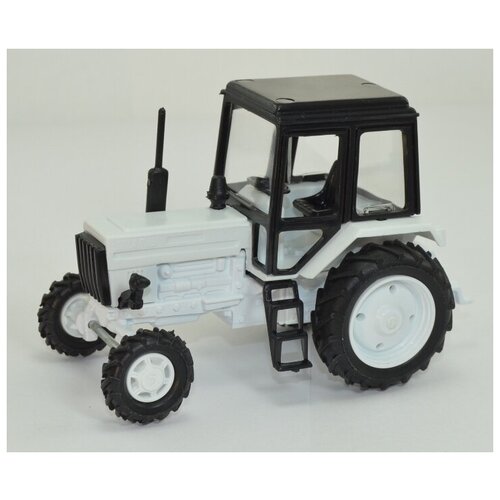 Масштабная модель МОМ Трактор МТЗ-2 (пластик) белый/черный 1:43
