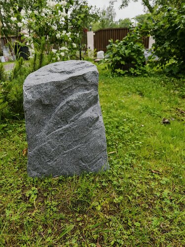 Изображение товара Камень искусственный валун 25х25х40 см серый на оголовок