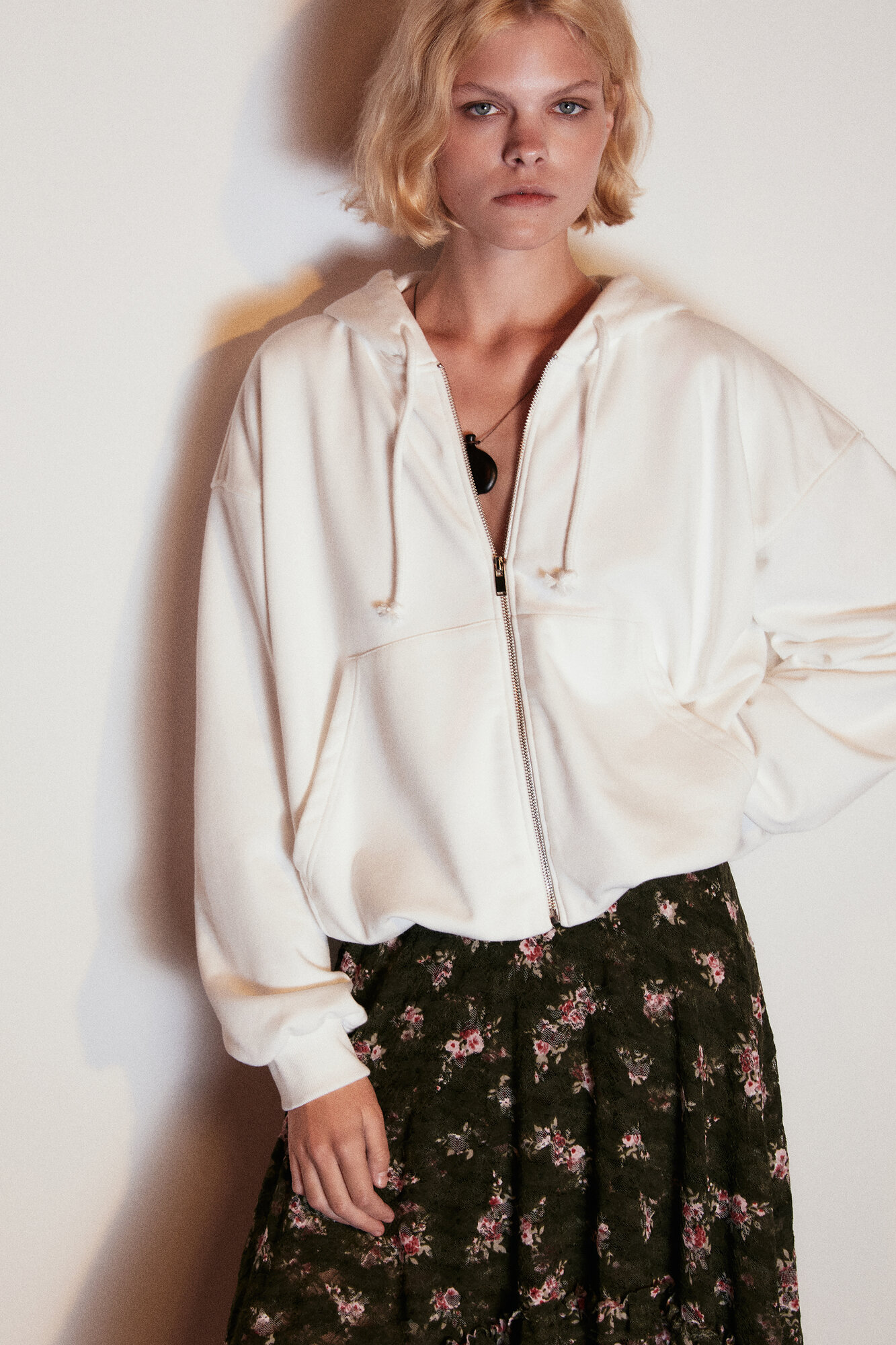 Свитшот Befree Woman Mix&Match размер XL  молочный