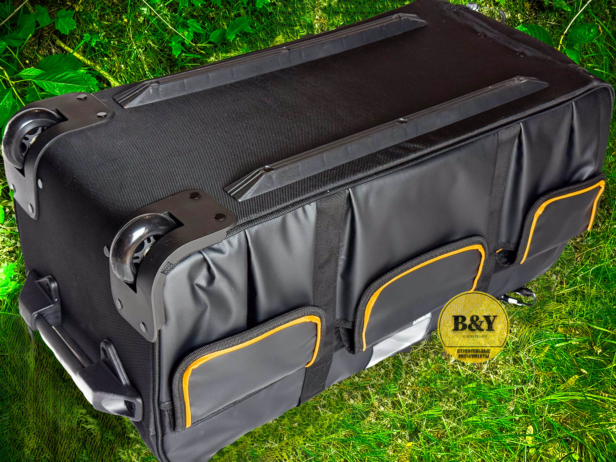 Сумка для инструмента McLaren DWST83522-9 DeWALT, универсальная, 70x33x33 см, 22 отделения — фото 1