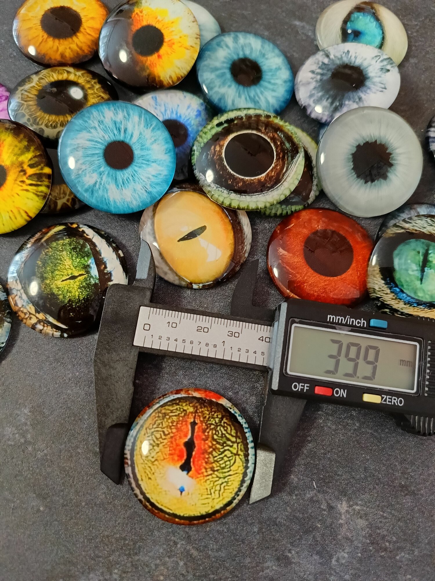 Глаз кабошон стеклянный 1шт 4см — фото 1