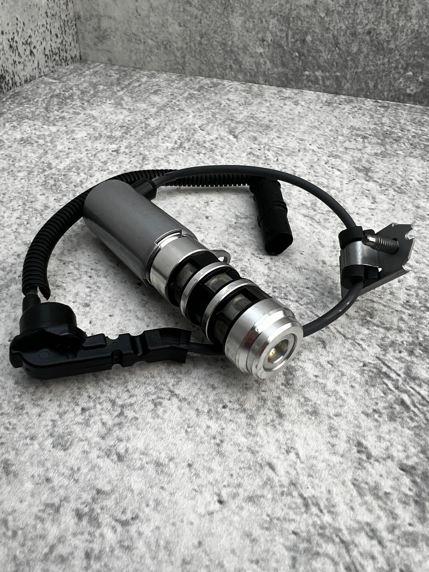 Электромагнитный клапан масляного насоса ep6 для PSA V764723880 Пежо 308 евро 5