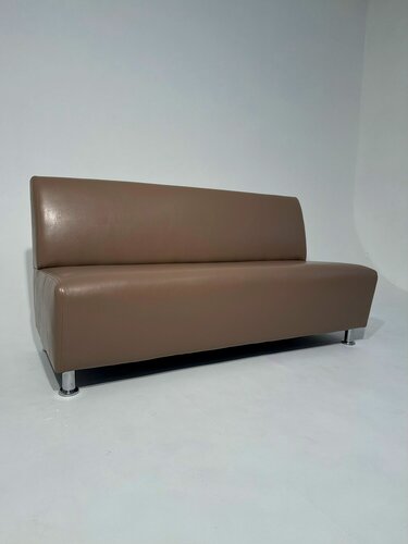 Изображение товара Диван офисный Вегас 1500, механизм Нераскладной, 150х67х77 см, кофе с молоком