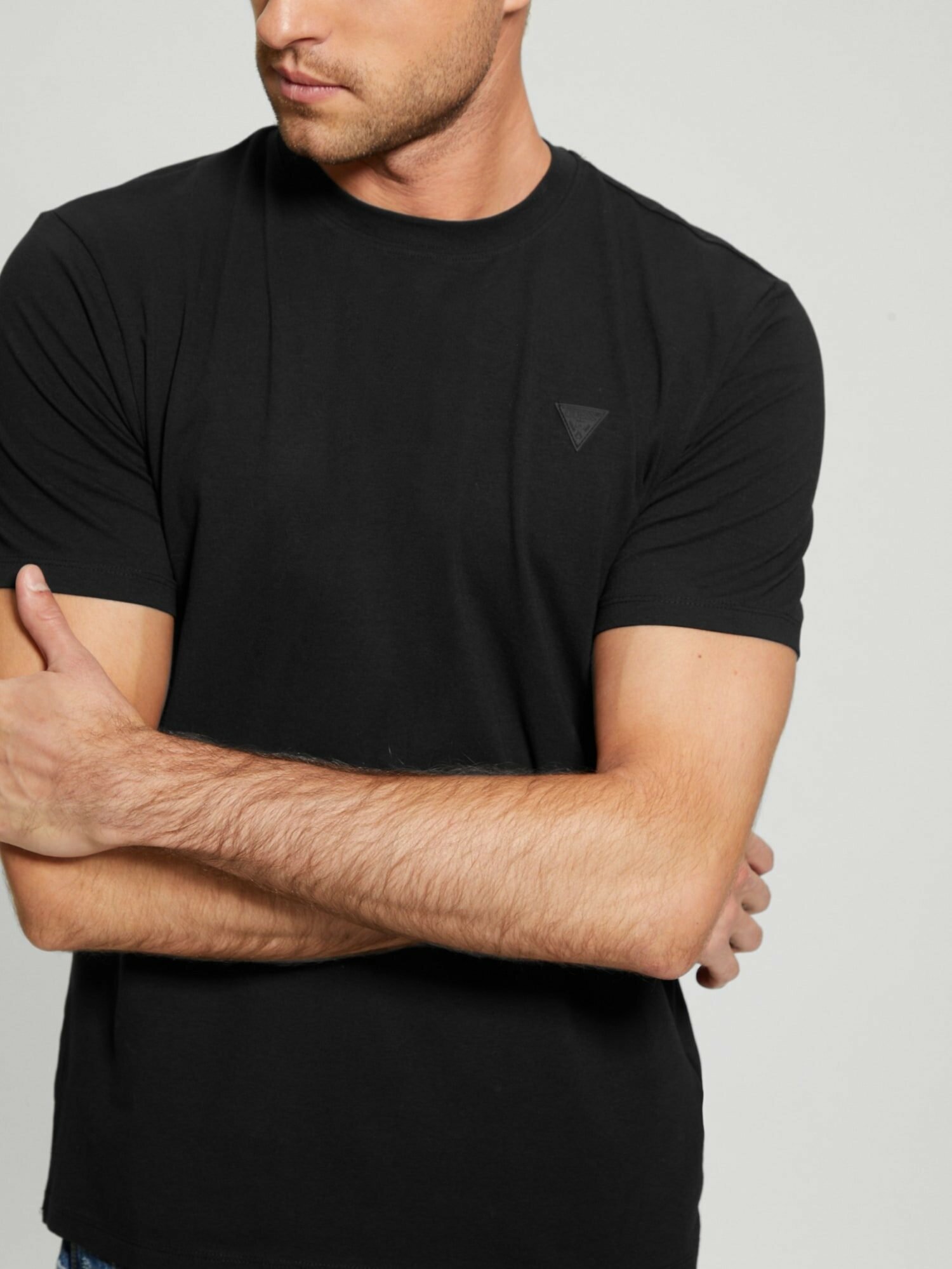 Футболка GUESS, размер XL, черный — фото 1