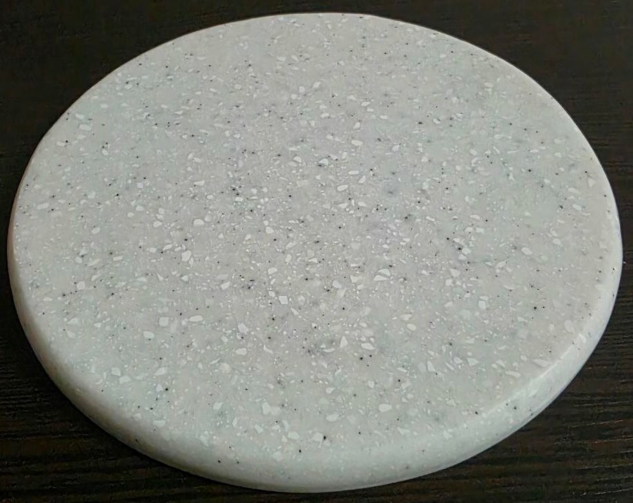 Подставка для чайников и для горячей посуды из искусственного акрилового камня, круглая форма, белый с серыми вкраплениями