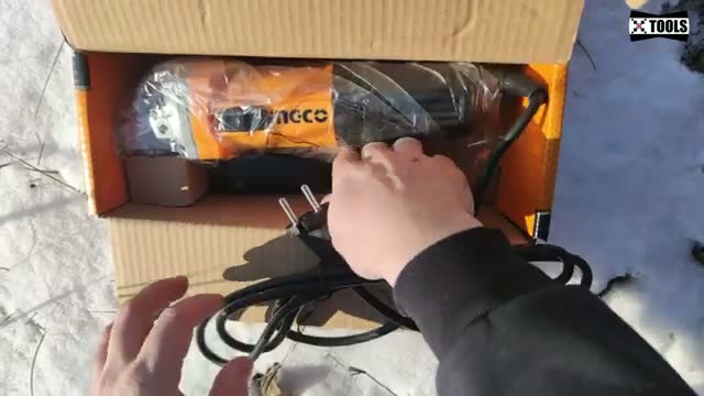 Болгарка INGCO AG90028, 900 Вт, 125 мм диск, универсальная, защита от перегрева — фото 1