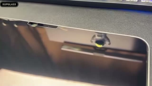 Защитное стекло для iPad 11 (2025) / iPad 10 (2022) — фото 1