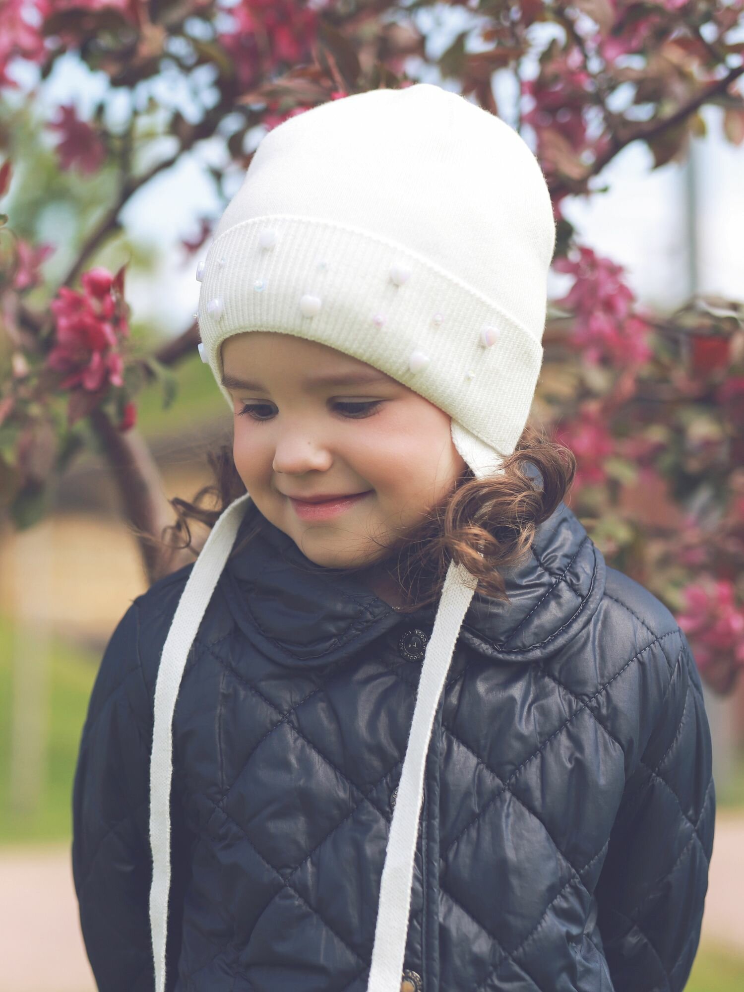 Шапка-бини Андерсен Весна-лето 2024 для девочек, размер 46-48, экрю — фото 1