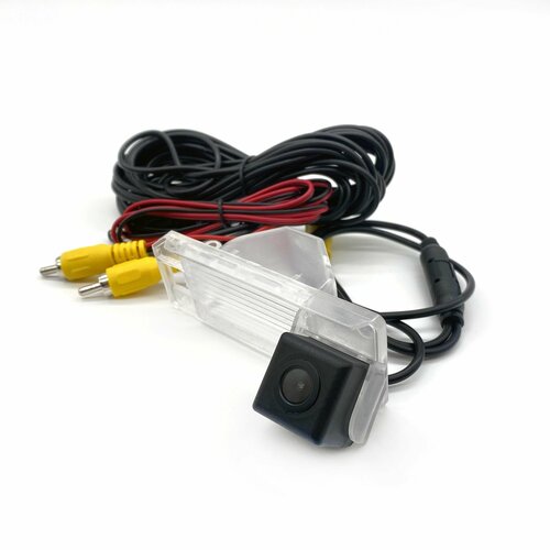 Камера заднего вида в плафоне на Mitsubishi ASX 2011-2018 177000₽