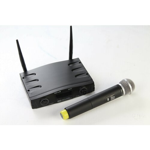 Don Music DM-201HH-10 Беспроводная радиосистема с одним ручным микрофоном Диапазон рабочих частот 750000₽