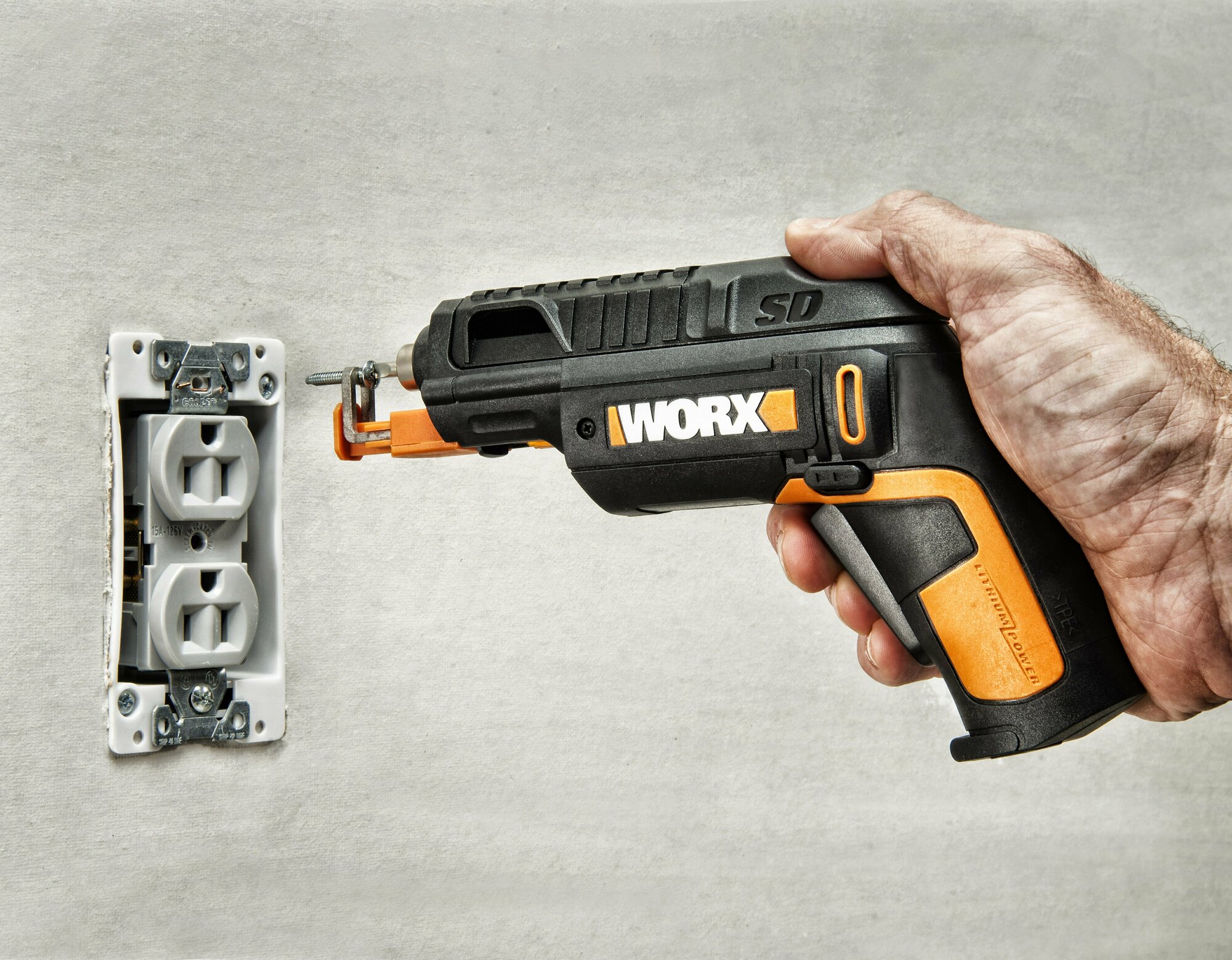 Аккумуляторная отвертка Worx WX255 SD черный - фотография № 19