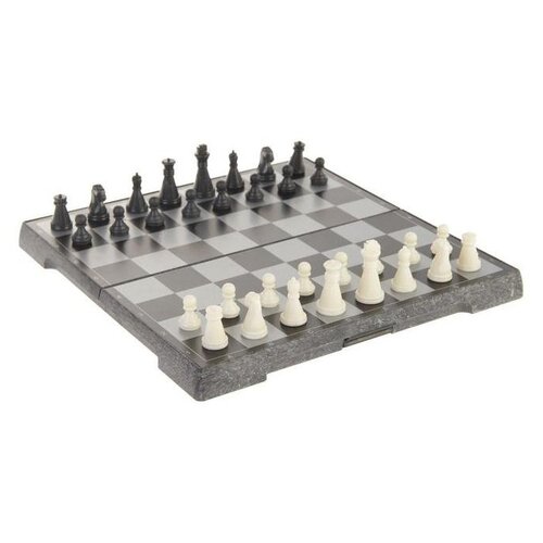 фото Игра настольная магнитная "шахматы", фигуры чёрно-белые, 19.5х19.5 см yandex market