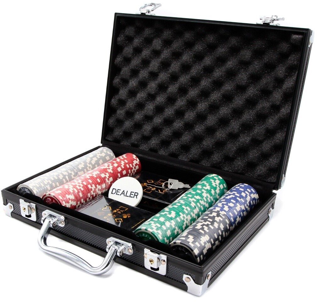 Набор для покера Фабрика Покера: 200 фишек с номиналом в черном кейсе + 1 колода с двойным индексом