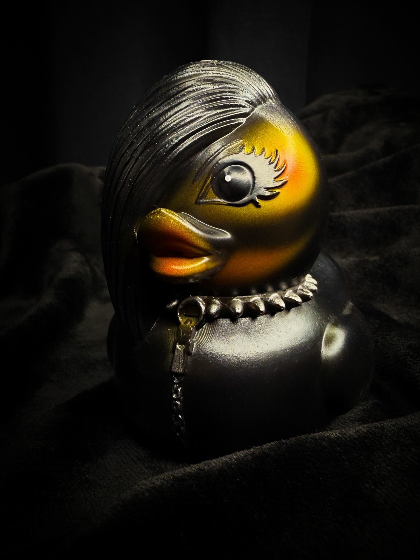 Коллекционная фигурка-уточка Gothic Punk Duck
