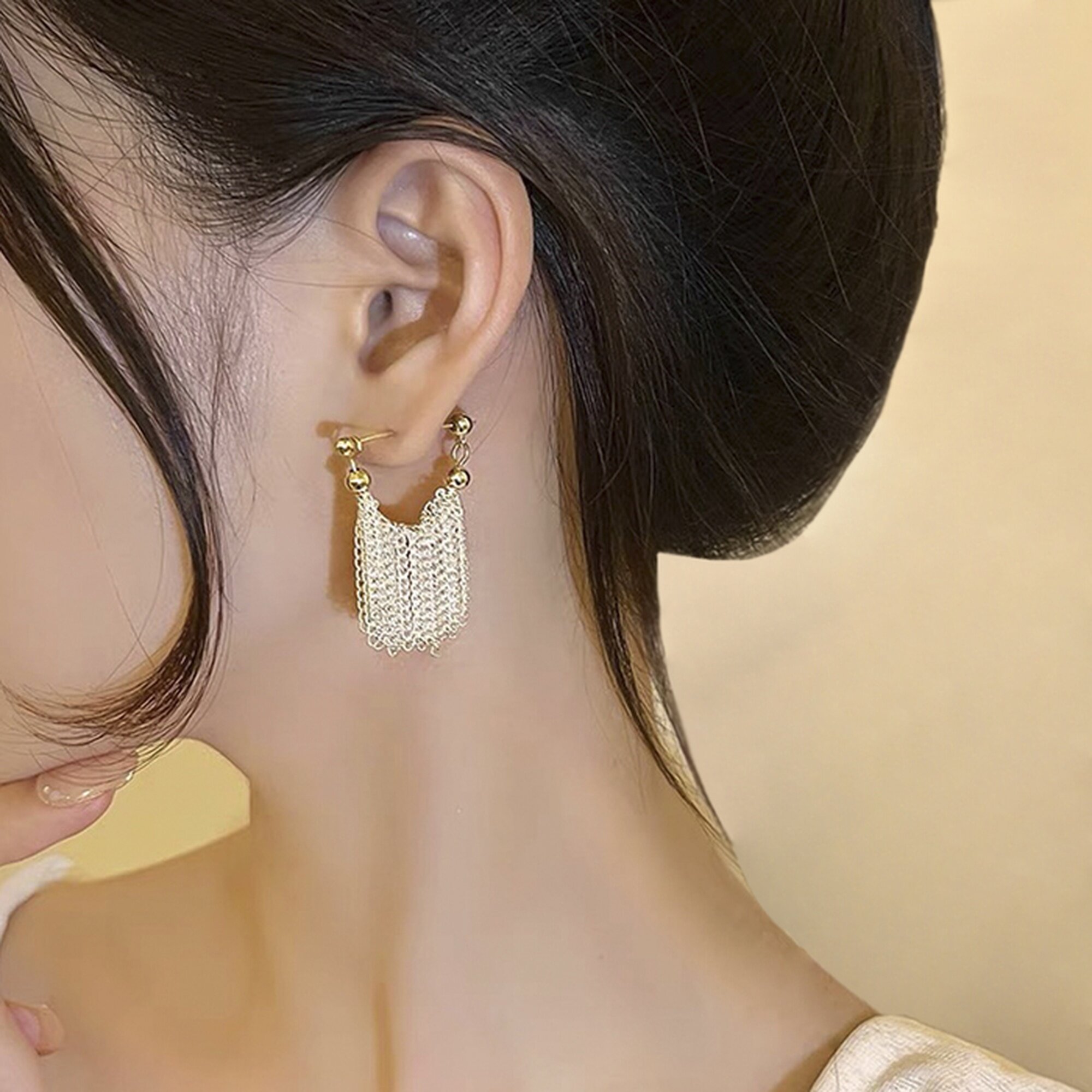 Серьги цепочки Queen Fair размер 50 мм белый