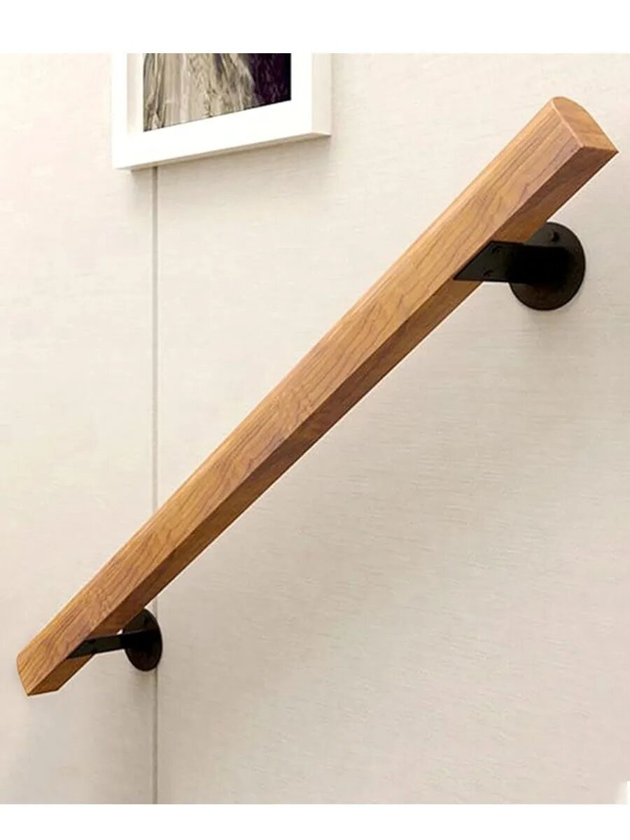 Лестничные перила из массива дерева