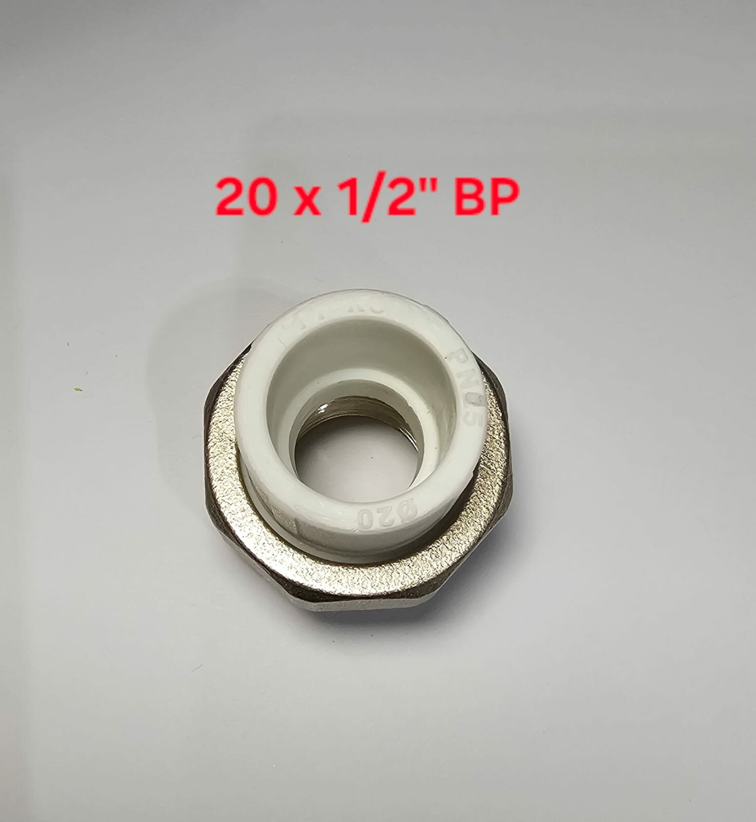 Американка ПП внутренняя резьба 20х1/2