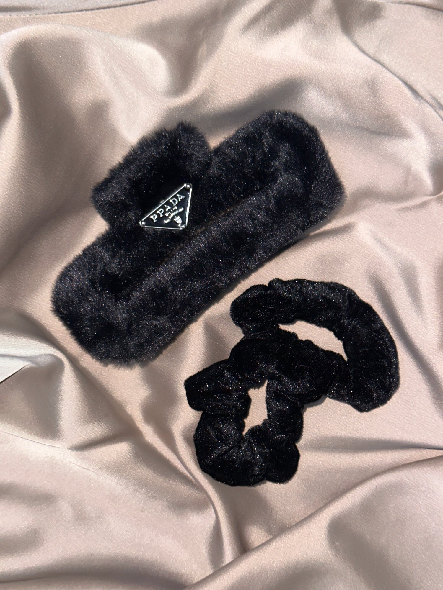 Набор необычных заколок для волос 3в1 , PRADO, цвет черный , тренд зима 2025