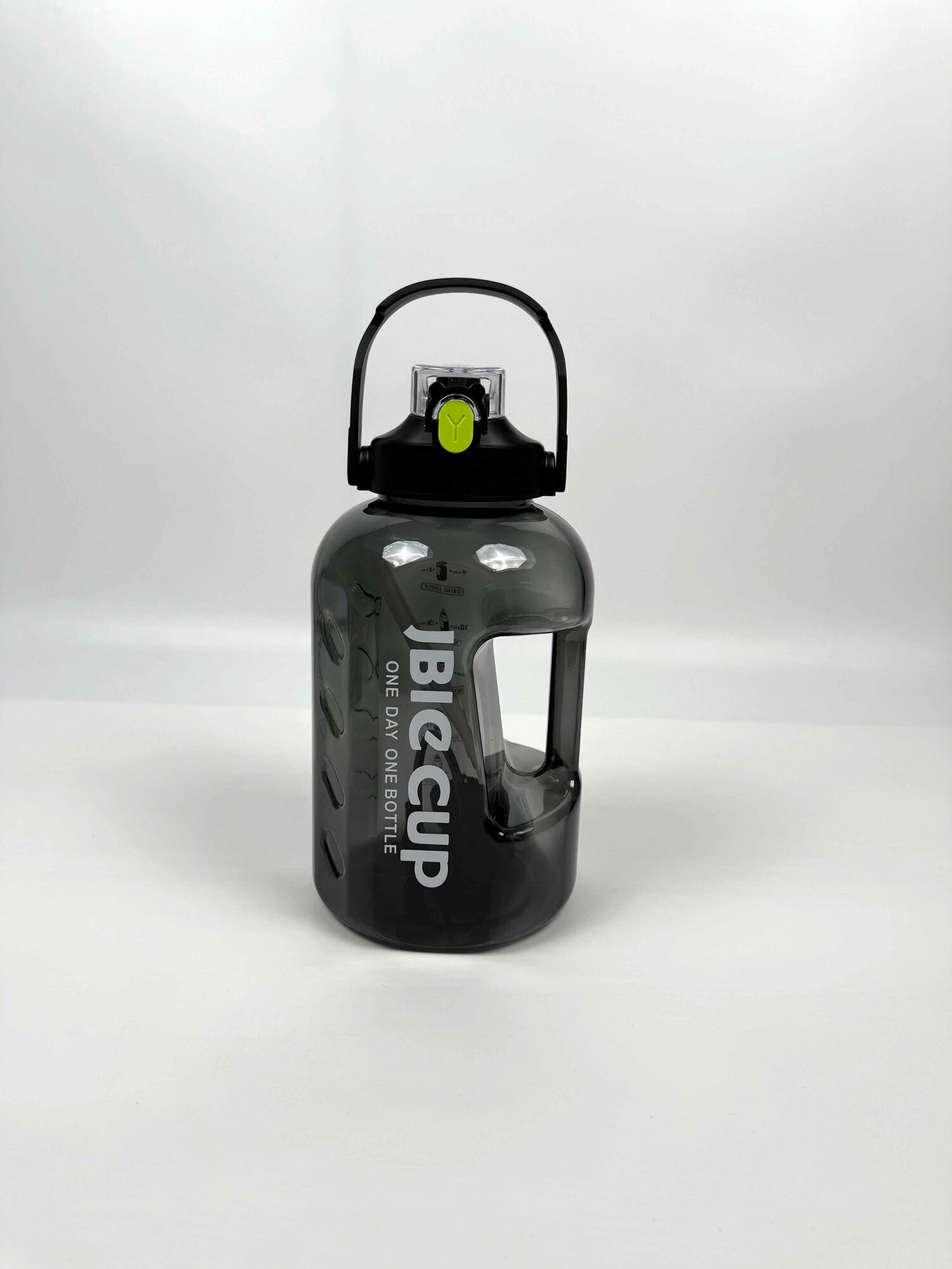 Шейкер K127, полипропилен, Black, 2200 мл, с силиконовой вставкой и петлей для переноски — фото 1