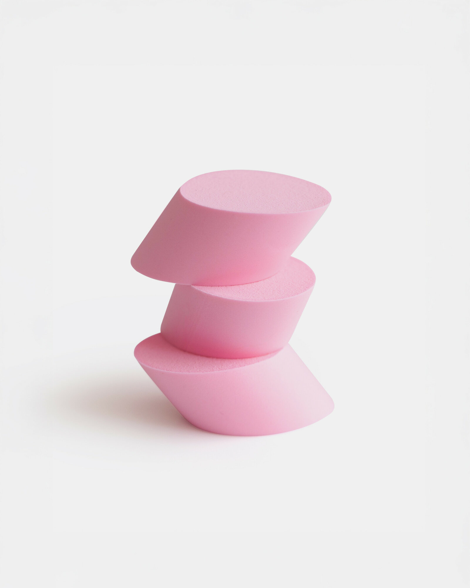 Аппликатор для жидкого макияжа, консилера, тонального крема INGLOT спонж — фото 1