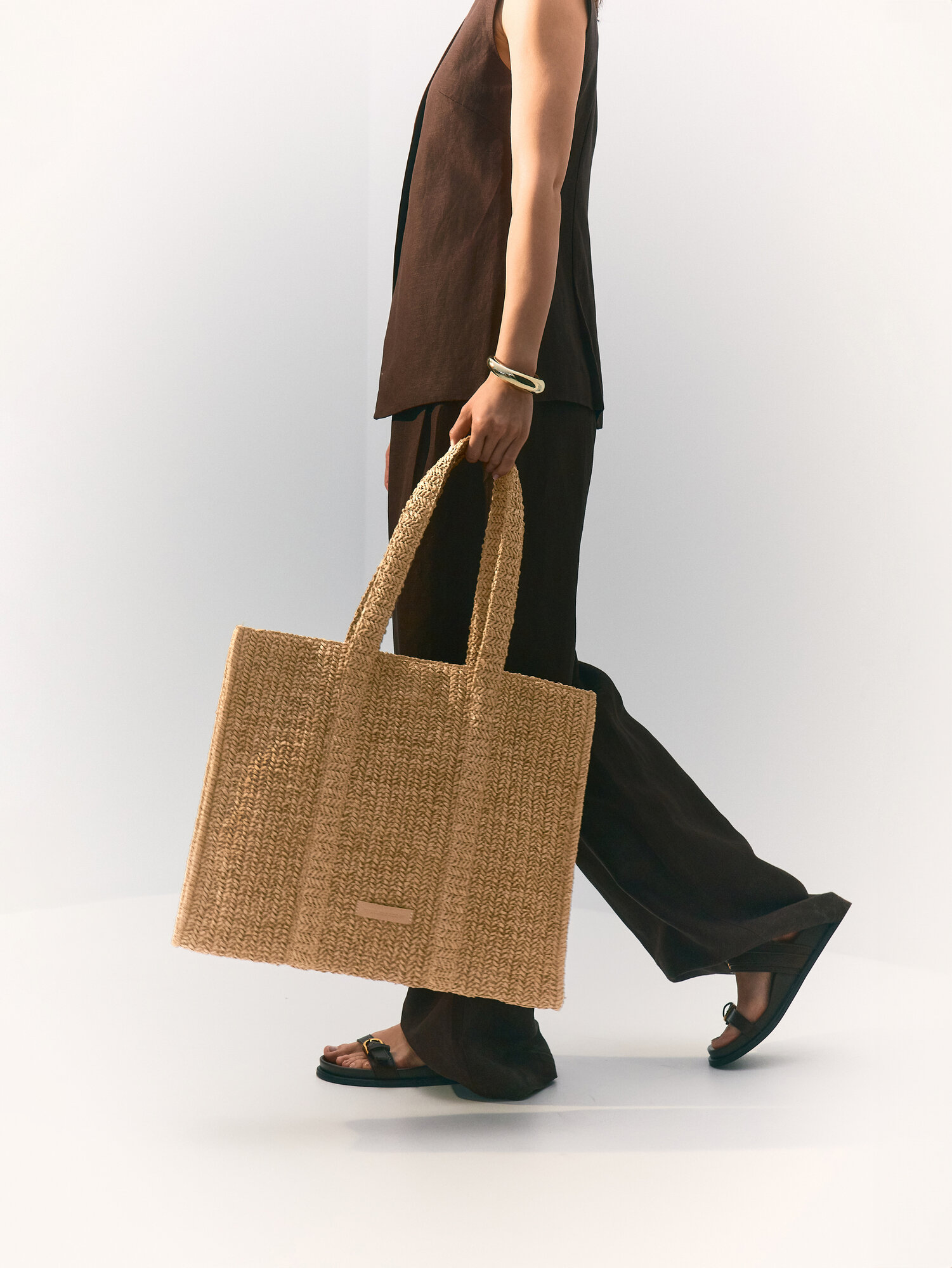 Сумка пляжная nstc.moscow, фактура зернистая, матовая, бархатистая, рельефная, плетеная, коричневый — фото 1