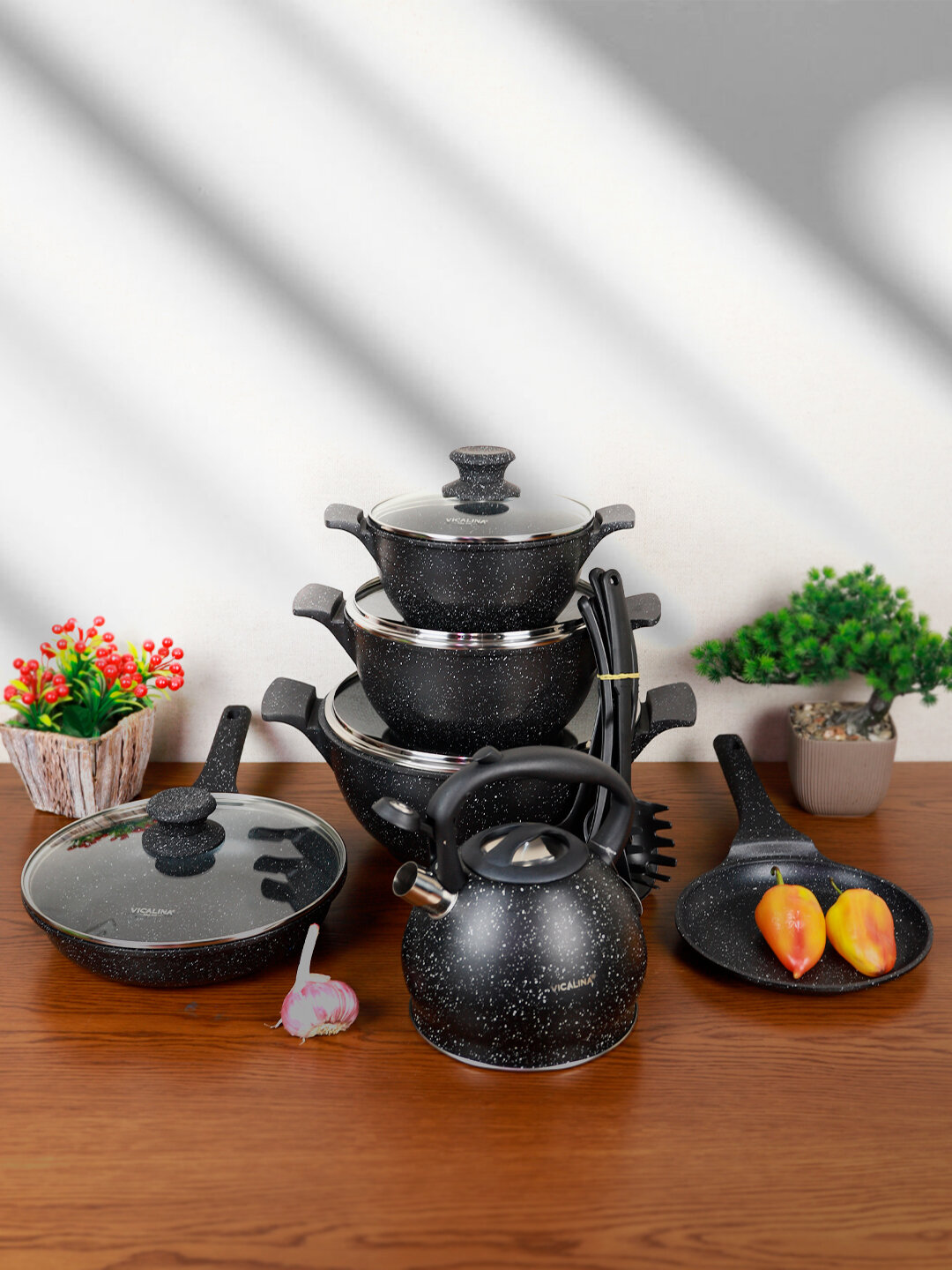 Кухонный набор Vicalina, набор кастрюль и сковород, чайник — фото 1