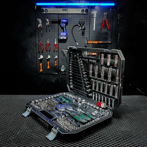 Набор автомобильного инструмента в кейсе 151 предмет Satodw