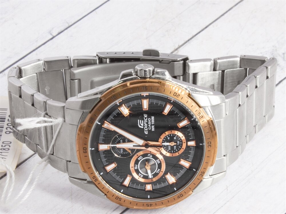 Наручные часы CASIO Edifice, серебряный