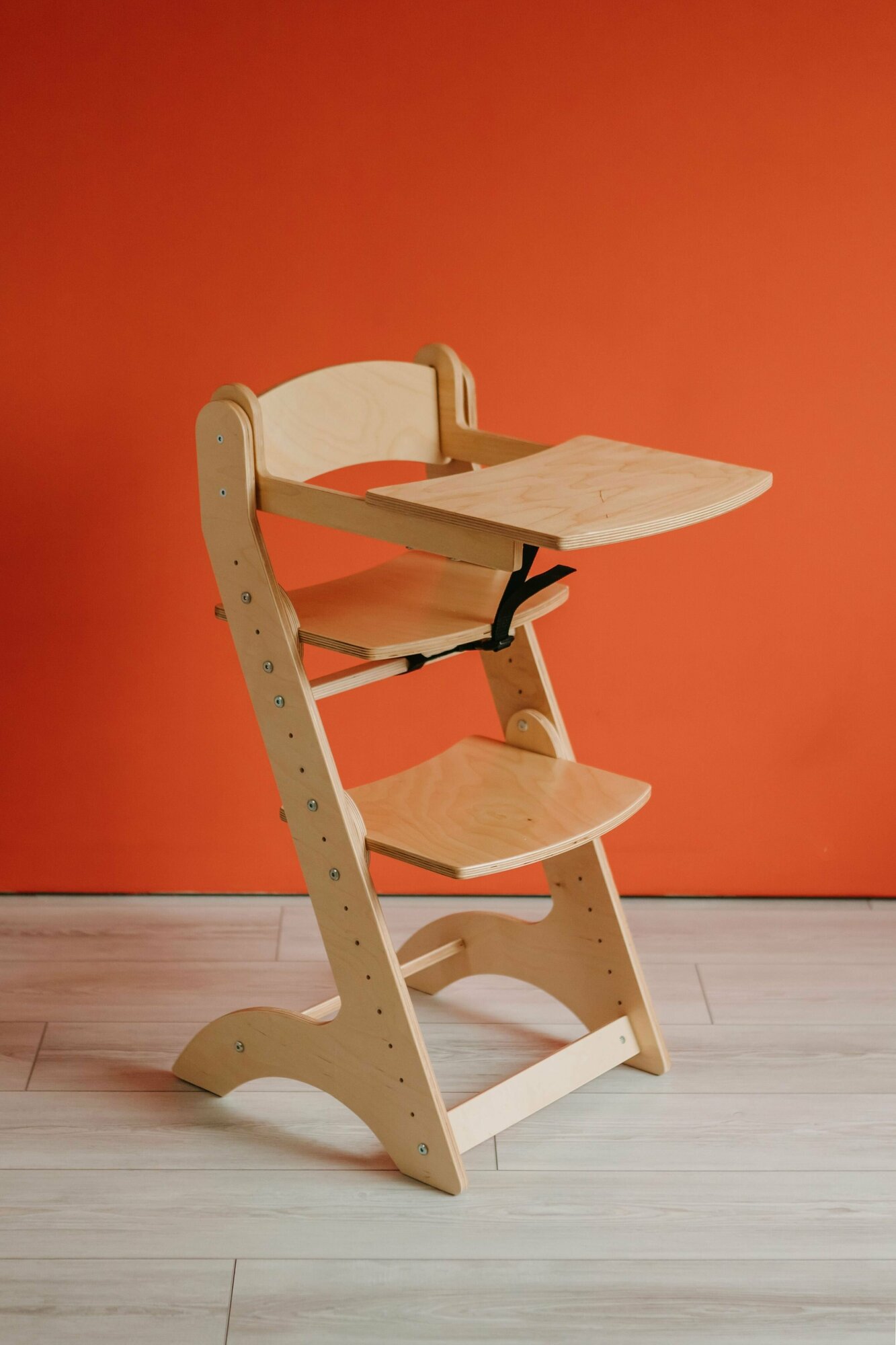 Растущий стул для детей со столиком для кормления - фотография № 3
