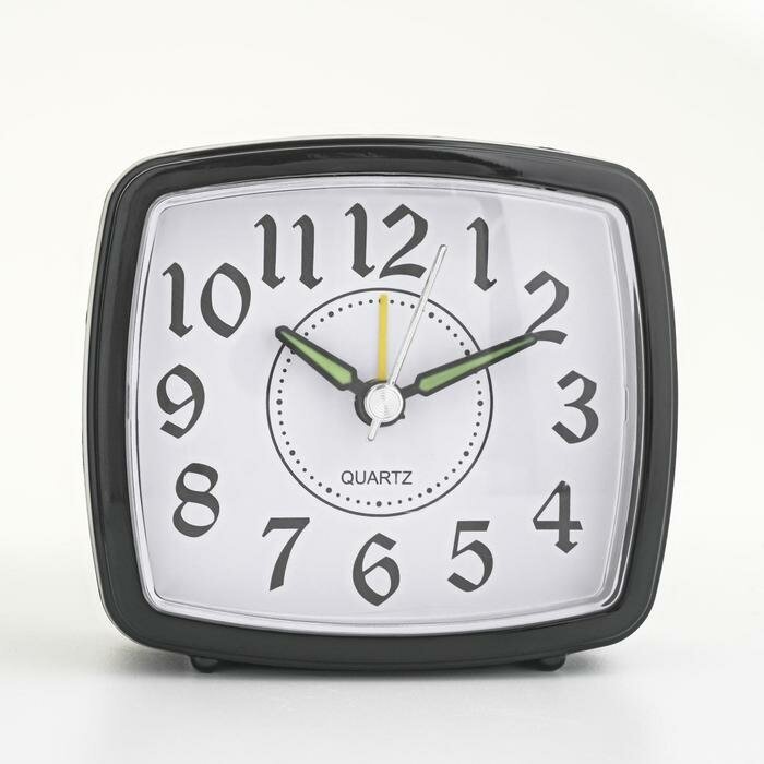 Часы - будильник настольные "Классика" с подсветкой, дискретный ход, 9 х 8 см, АА