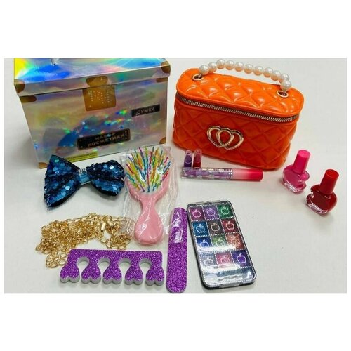 Набор детской косметики в оранжевой косметичке