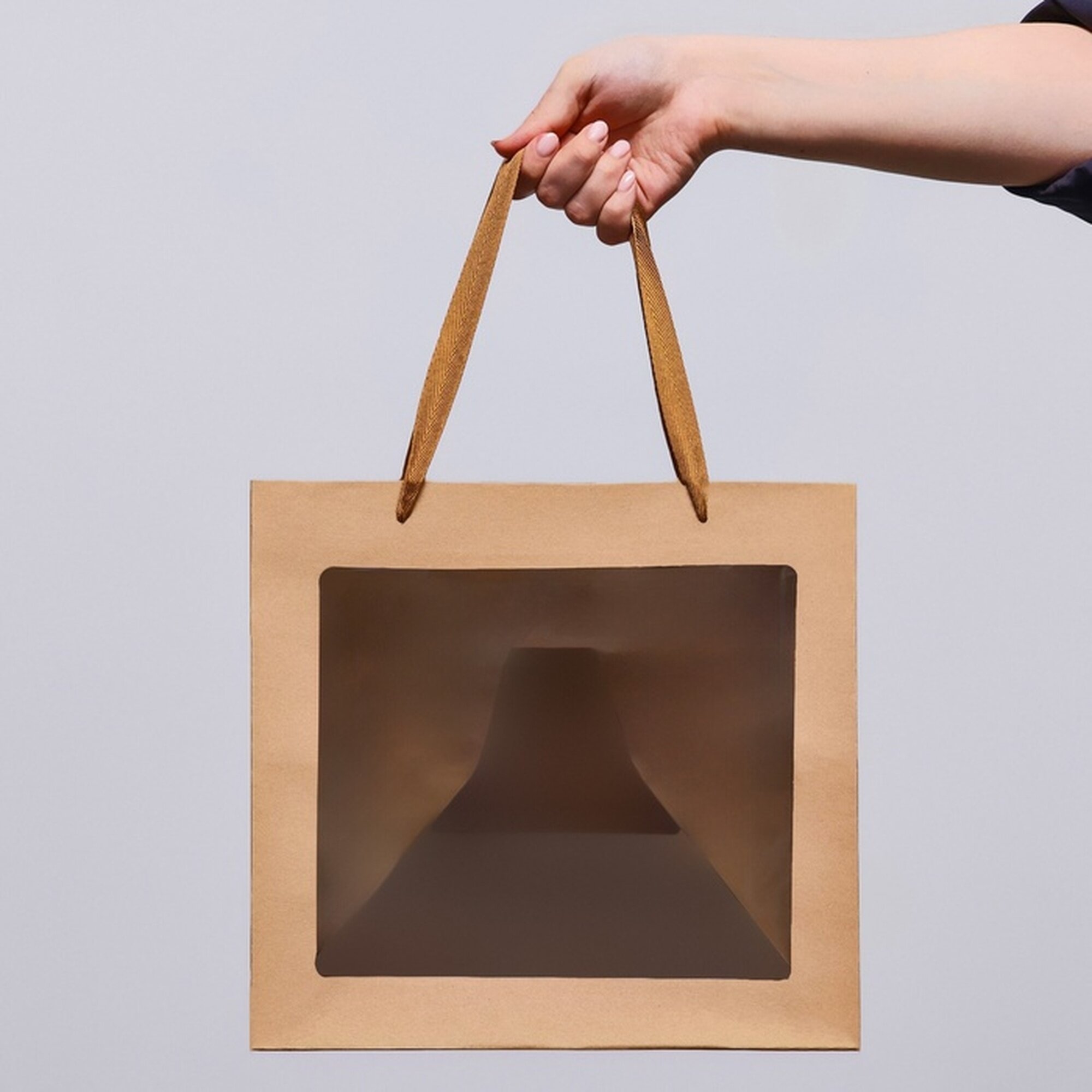 Подарочный пакет  с окном  для кондитерских изделий  коричневый  30x30x30 см