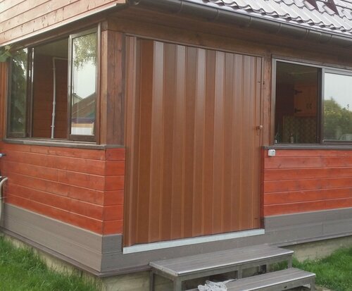 Изображение товара Дверь гармошка морозостойкая в беседку "FINE" 203 х 90 см, орех итальянский, с замком и колесами