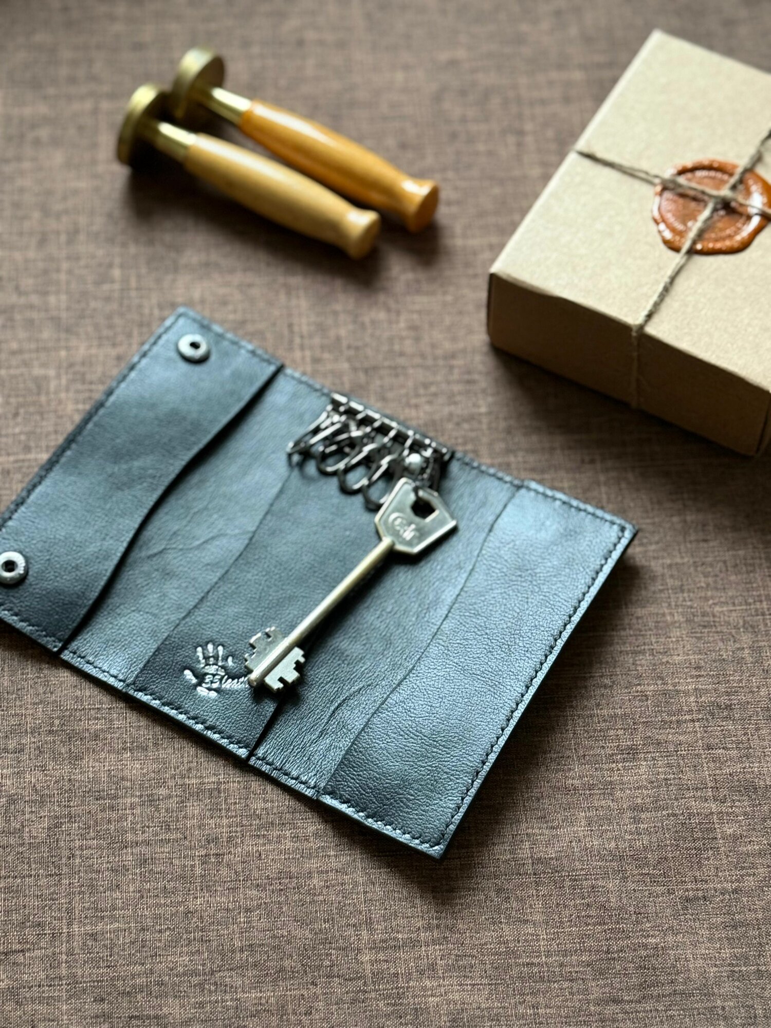 Ключница, черный матовый