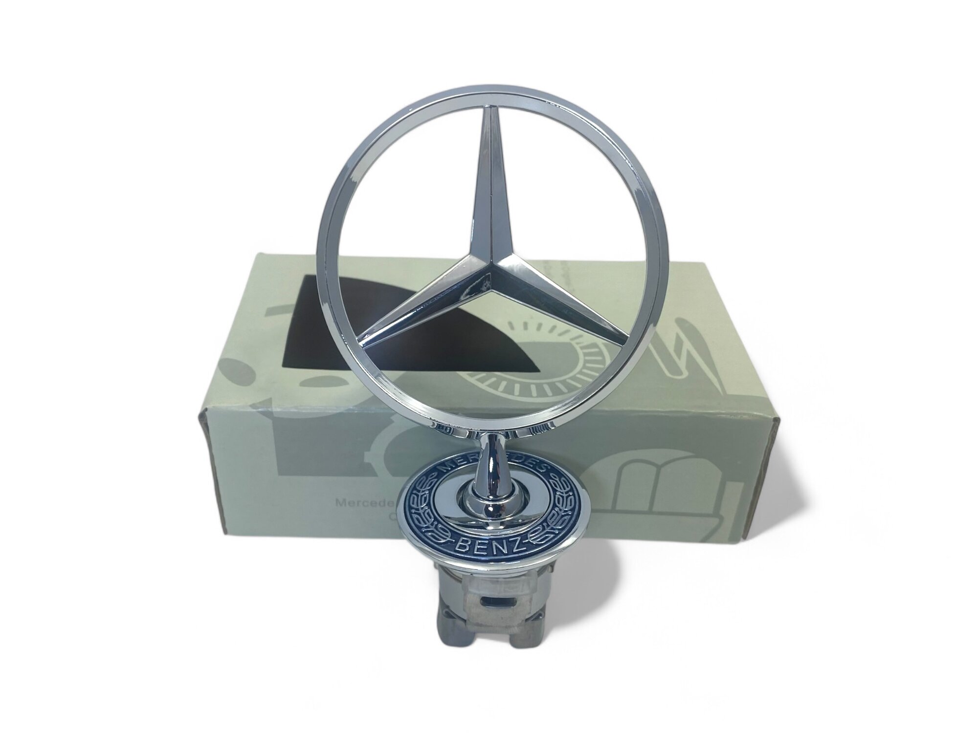 Эмблема Мерседес/Mercedes-Benz E (124,202,208,210,220) звезда OE A2108800186 хром/голубой — фото 1