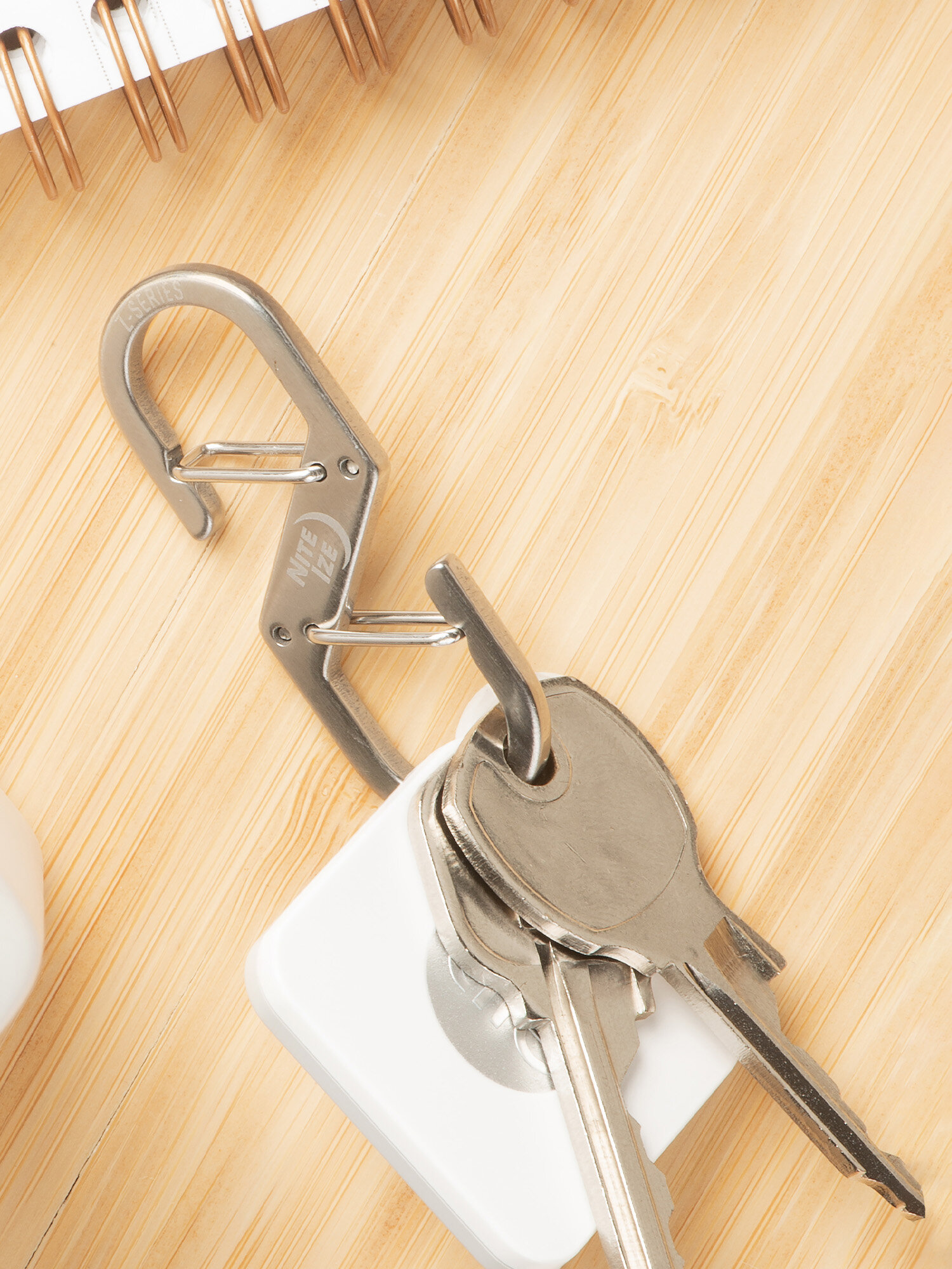 Брелок-карабин Nite Ize, серебряный — фото 1