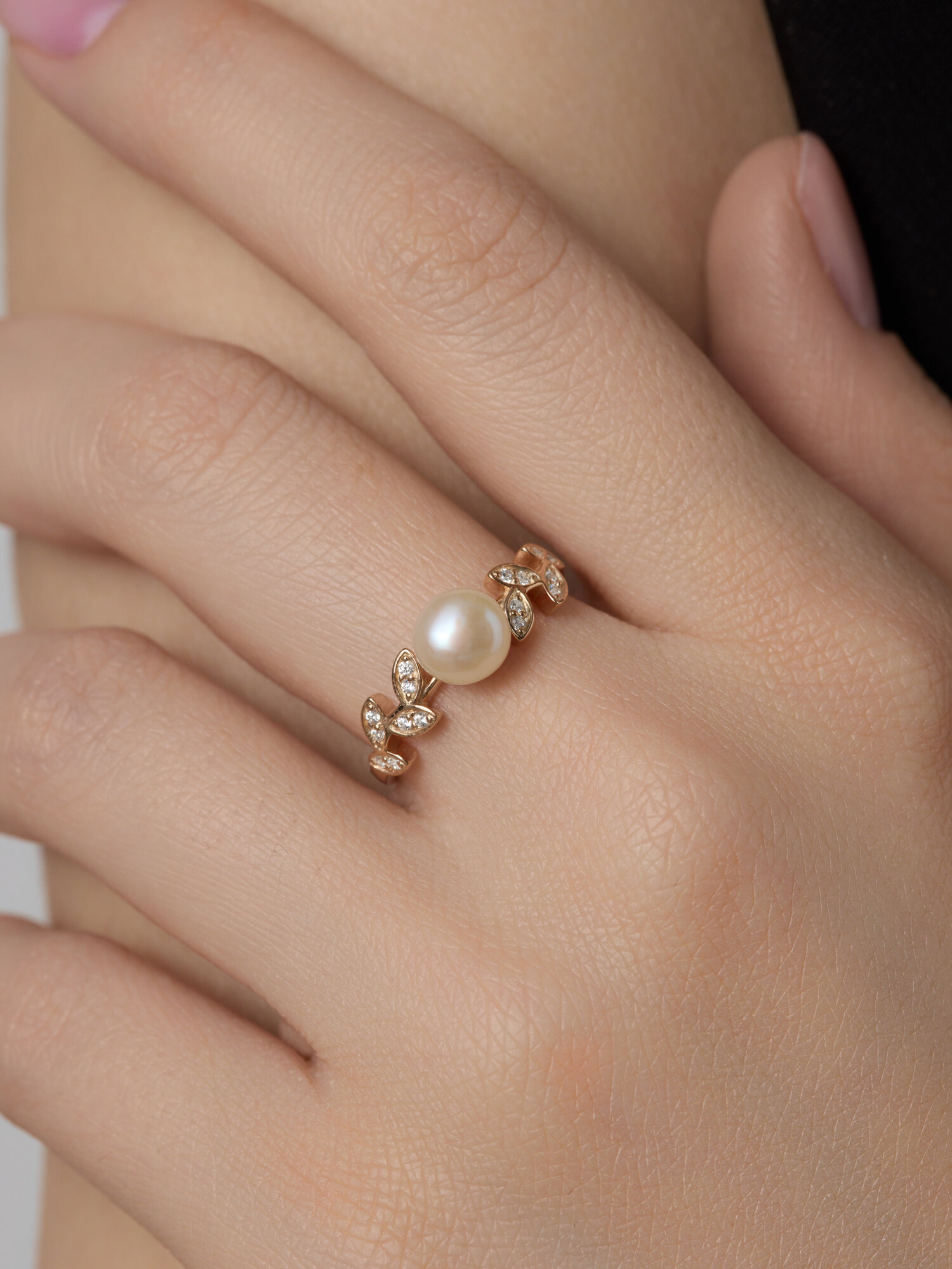 Кольцо тонкое, помолвочное, серебро, 925 проба, золочение, фианит, жемчуг