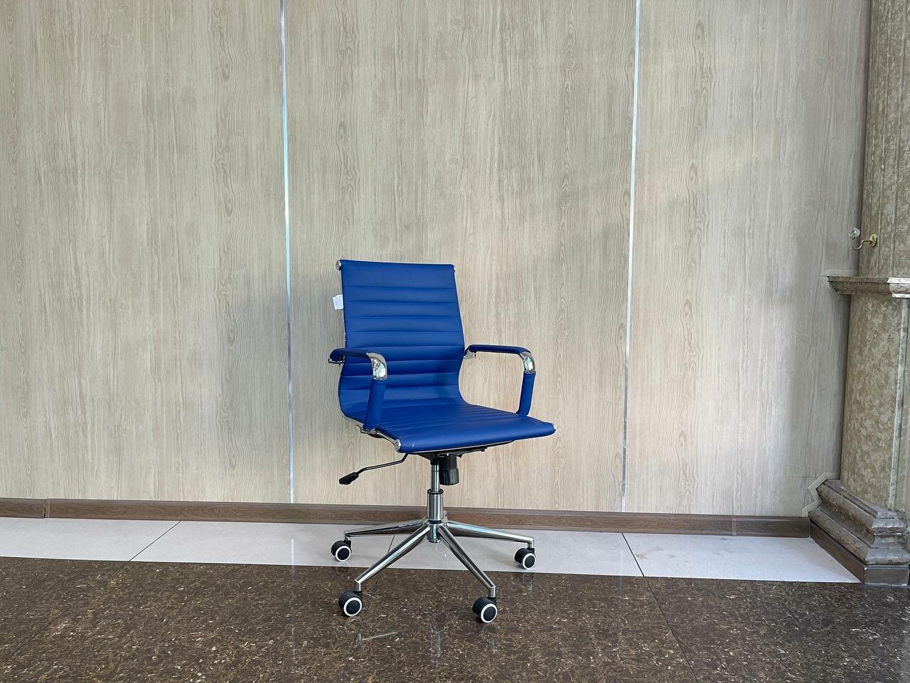 Идеальное, удобное и красивое кресло для дома и работы Model 5728-L Blue — фото 1