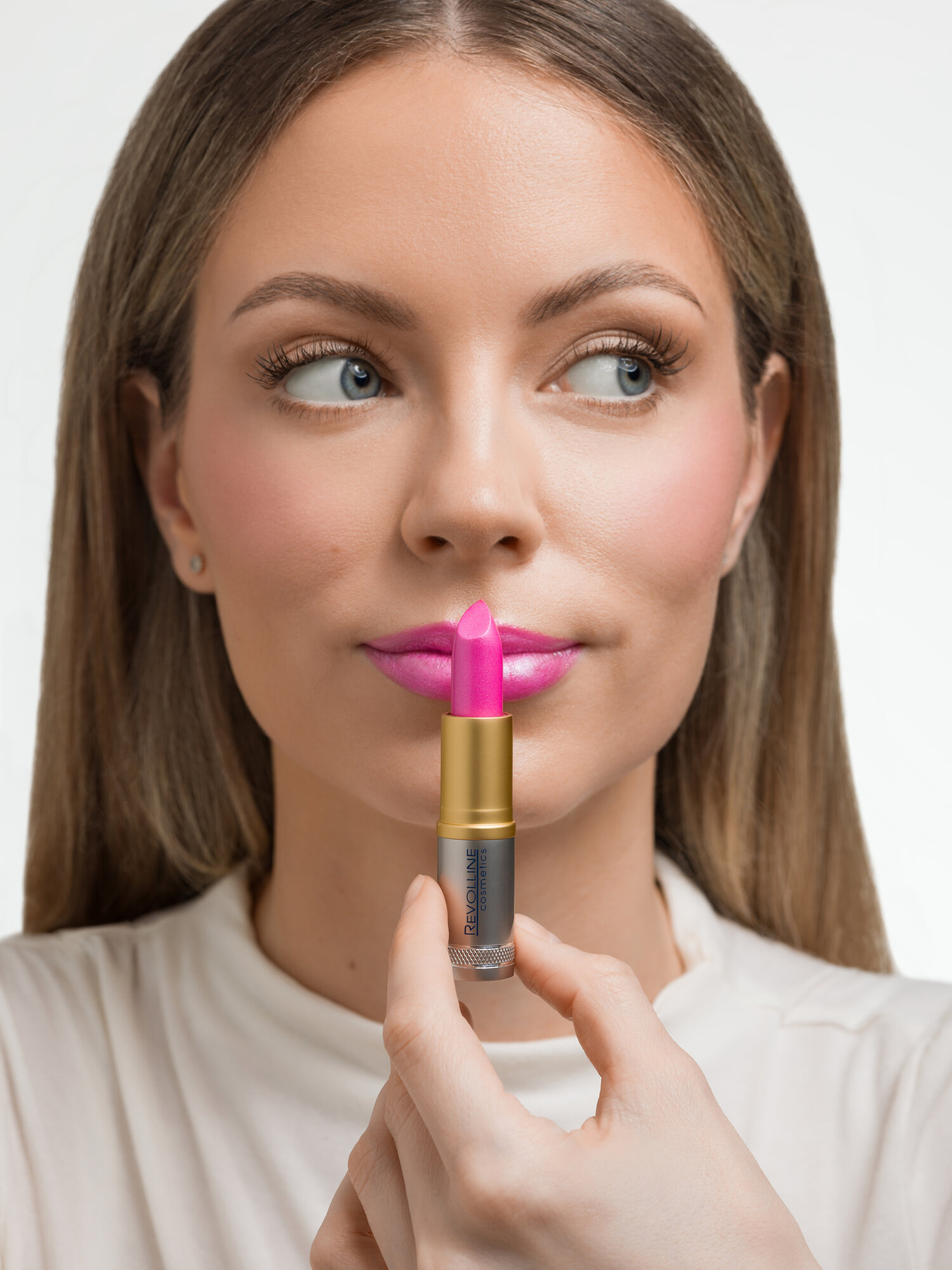 Увлажняющая губная помада розовая. С кремовой текстурой и перламутром — фото 1