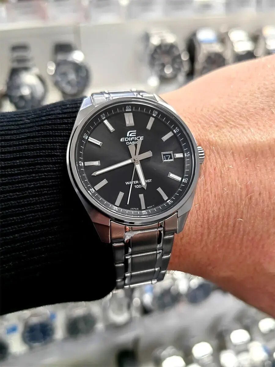 Наручные часы CASIO Edifice, черный/серебристый — фото 1