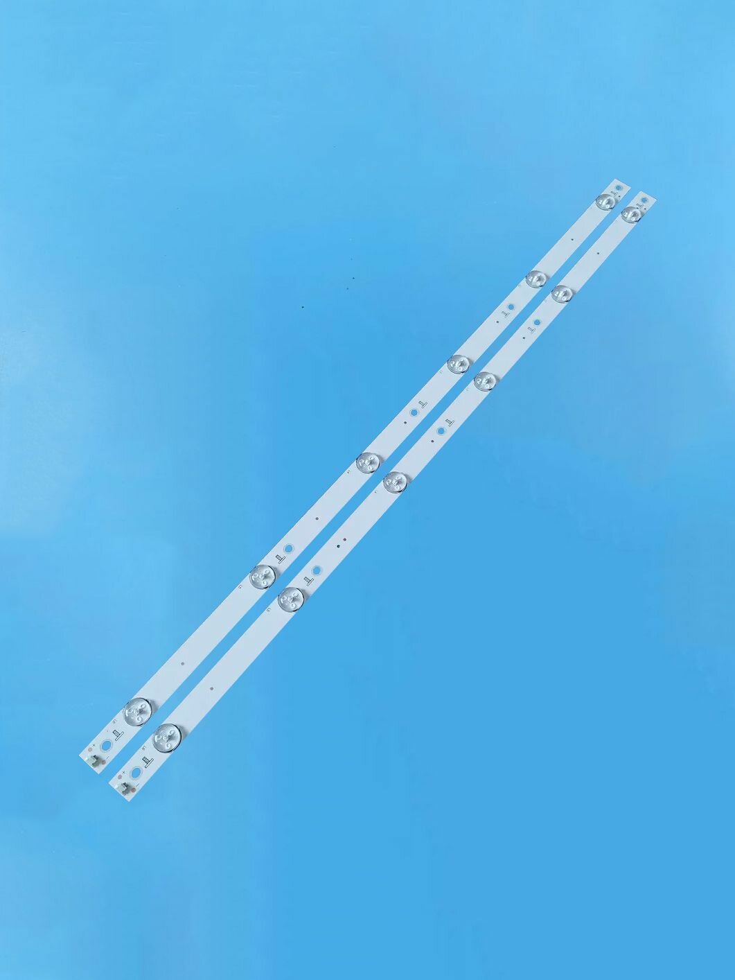 Светодиодная полоса подсветки для телевизора LB-DM3030-GJPHP322X6AUA2-J 6 LED 3V комплект 2 шт запчасть для ремонта ЖК LED TV