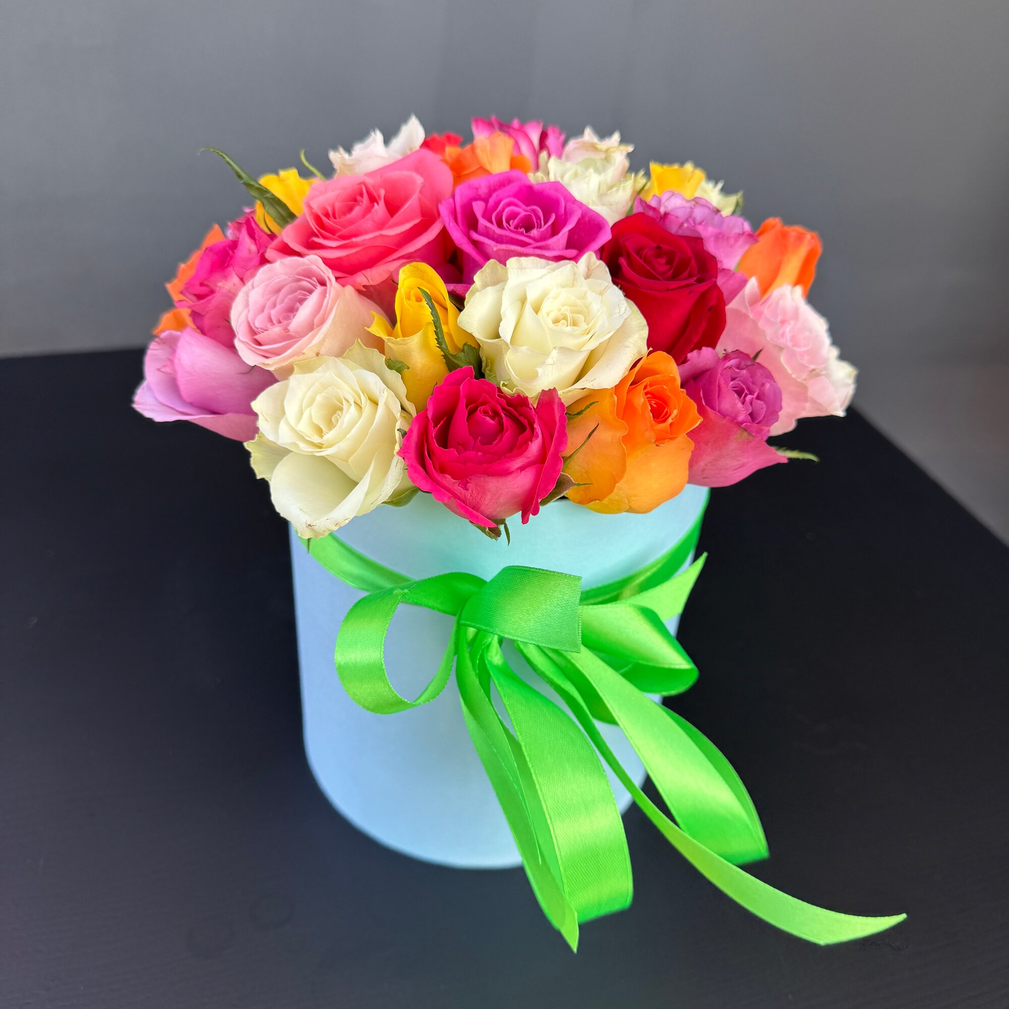 Розы Кения 33 шт микс в коробочке цветной 26х26см арт.11735 - Просто роза ру st hi po nkr ak