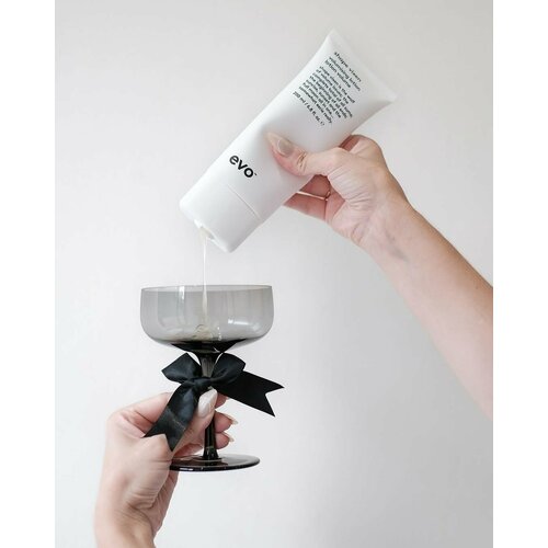 Лосьон EVO Shape vixen volumising lotion объём текстура блеск 30 мл 5500₽