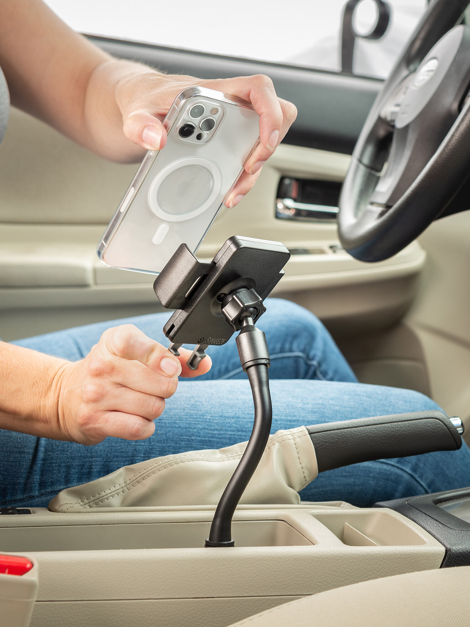 Держатель для телефона Nite Ize Squeeze Universal Cup Holder Mount — фото 1