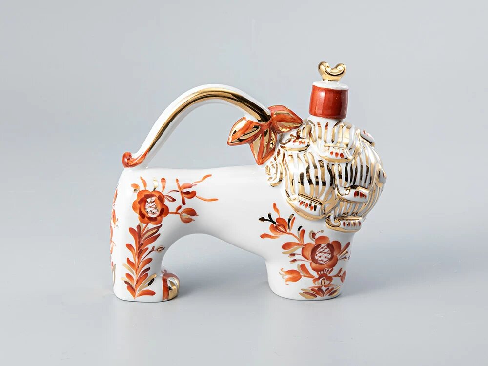 Фарфоровый графин Лев Красный, ручная роспись, 380 мл, Императорский фарфоровый завод — фото 1