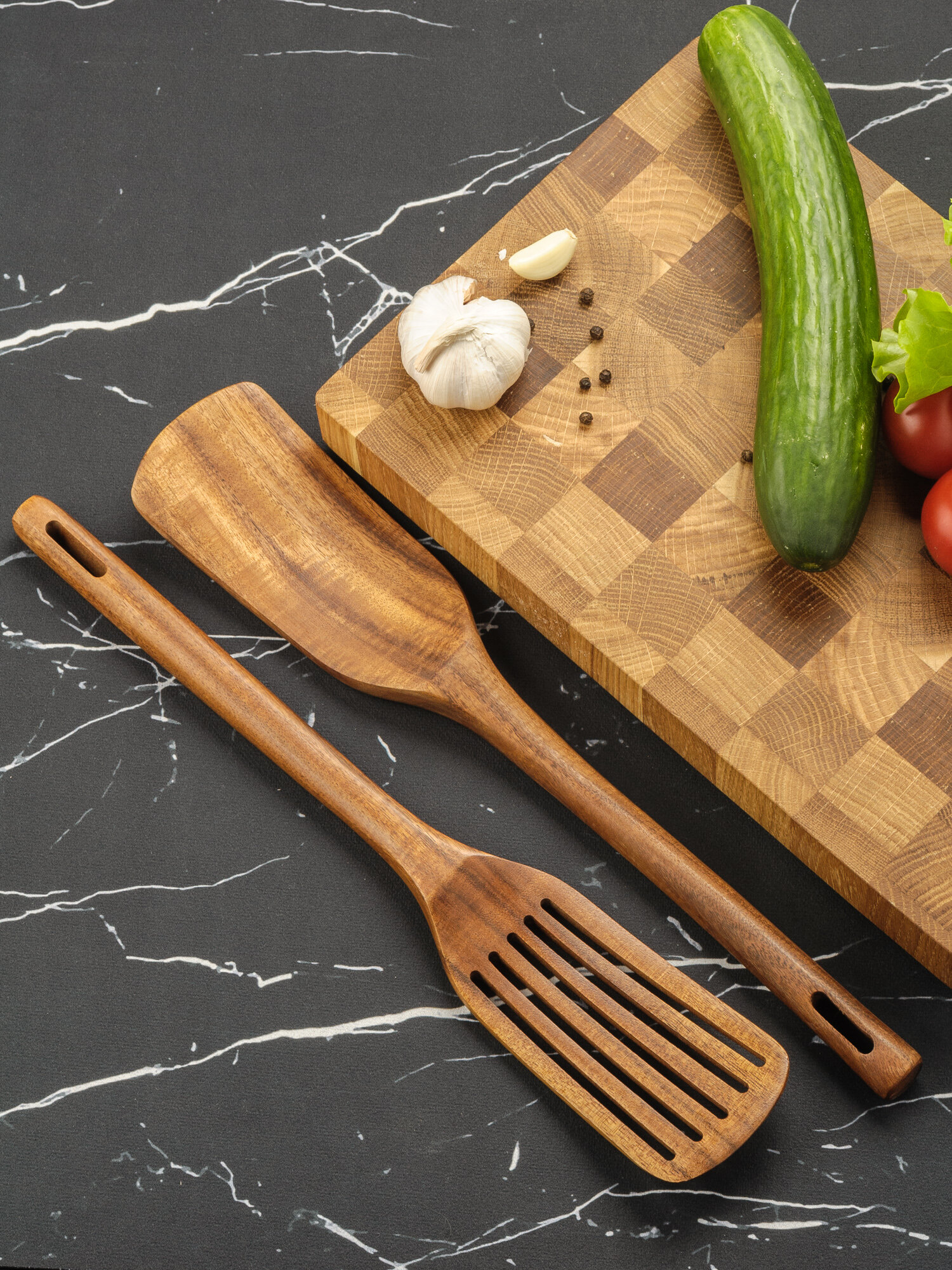 Набор кухонных лопаток Mirus Group  дерево тик  коричневые  34см  2шт