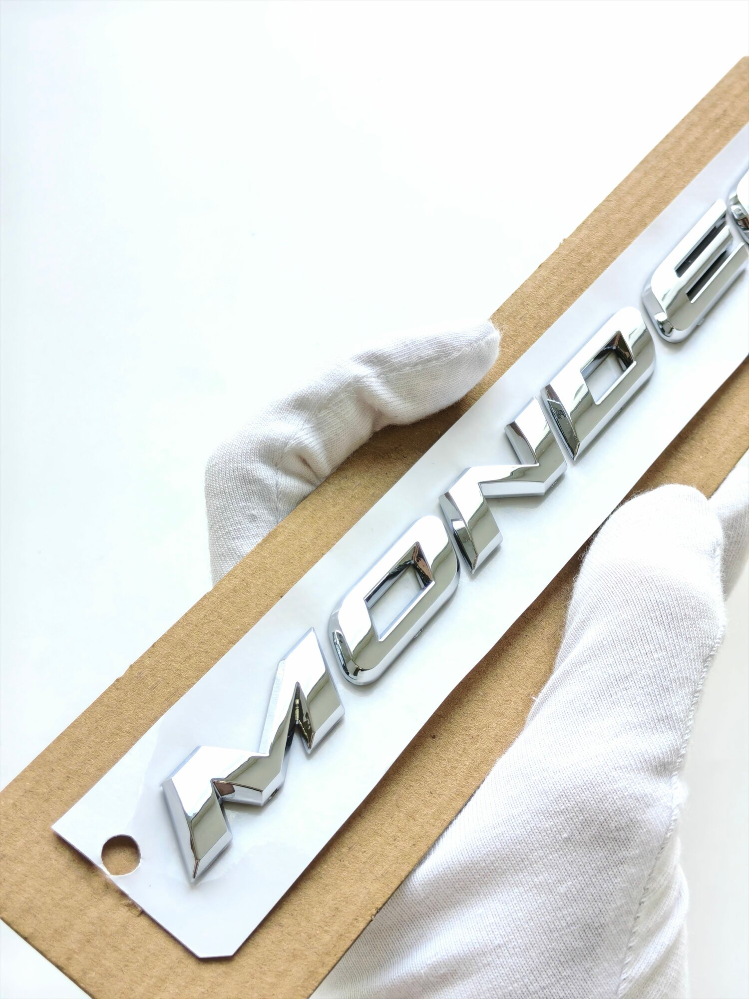 Надпись MONDEO для Ford 19.5/1.3см , шильдик MONDEO на Ford (1шт.)